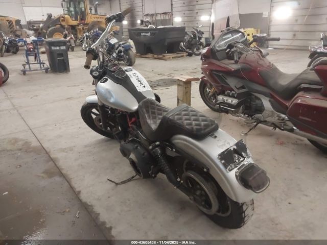 2016 HARLEY-DAVIDSON FXDLS 1HD1GS82XGC329328 Photo 2