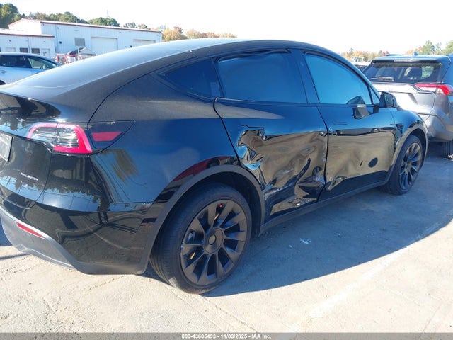 2024 TESLA MODEL Y 7SAYGDEE6RA230442 Photo 5