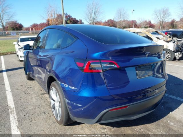 2023 TESLA MODEL Y 7SAYGAEE9PF842407 Photo 2