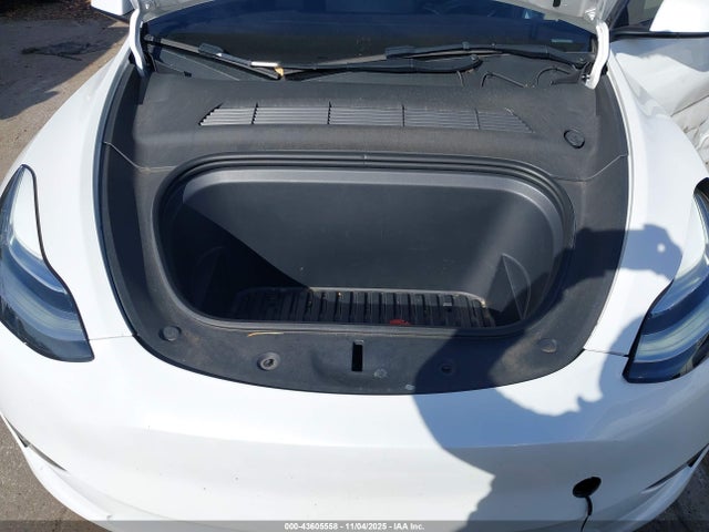 2023 TESLA MODEL Y 7SAYGDEE8PA099530 Photo 9
