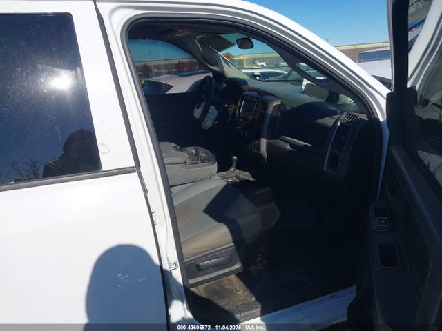 Продаж на аукціоні авто 2018 Ram 2500 Tradesman  4x4 6'4 Box, vin: 3C6UR5CLXJG405653, номер лоту: 43605572