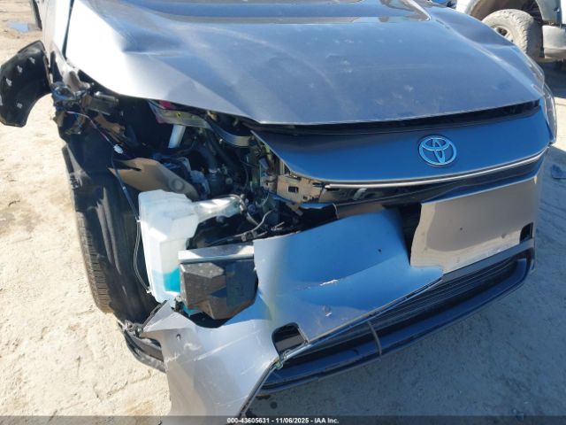 2024 TOYOTA BZ4X JTMABACA5RA090780 Photo 5