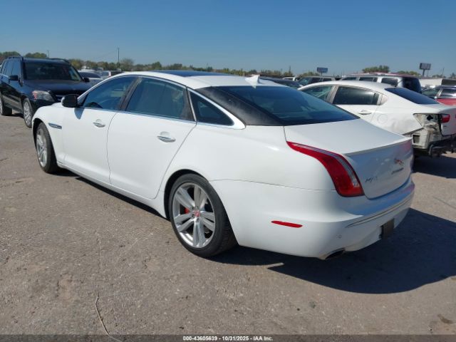 2015 JAGUAR XJ SAJWA2GZ9F8V84076 Photo 2