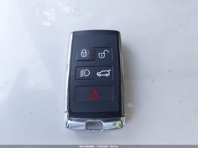 Land Rover aj133 s/c 2018 SALGS2RE0JA390735 Image 11