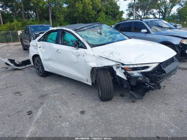 2024 AUDI A3 WAUAUDGY1RA015705 Photo 0
