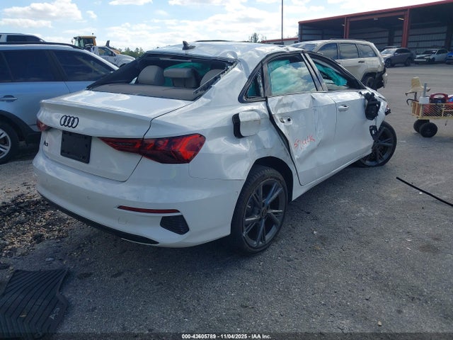 2024 AUDI A3 WAUAUDGY1RA015705 Photo 3