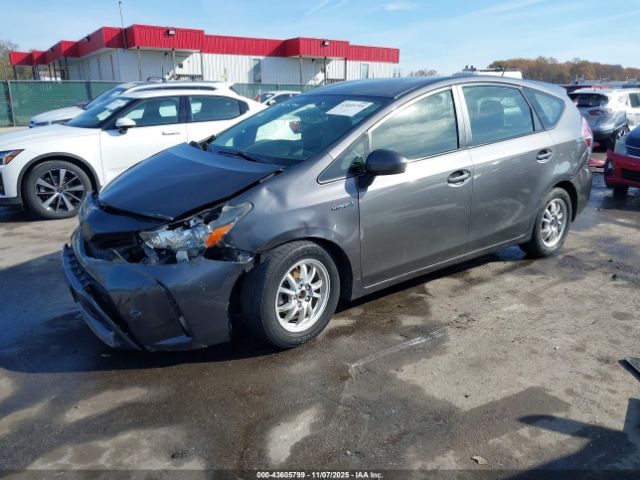 2015 TOYOTA PRIUS V JTDZN3EU2FJ024633 Photo 1
