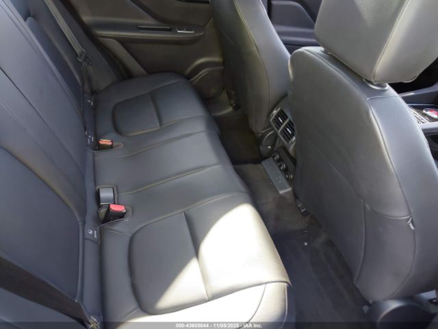 2018 JAGUAR F-PACE SADCJ2GX3JA236229 Photo 7