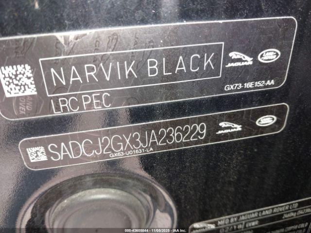 2018 JAGUAR F-PACE SADCJ2GX3JA236229 Photo 8