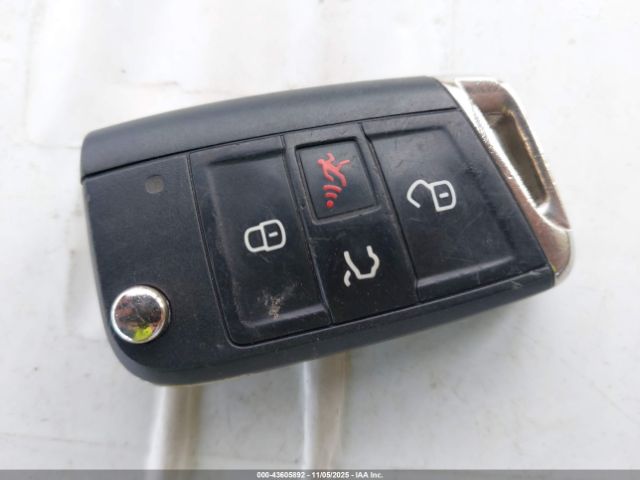 2016 VOLKSWAGEN GOLF R WVWLF7AU4GW154210 Photo 10