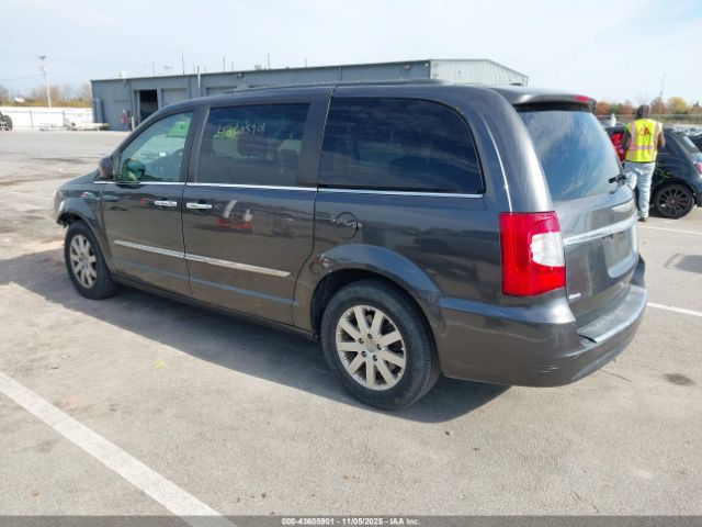 2016 CHRYSLER TOWN & COUNTRY 2C4RC1BG8GR149769 Photo 2