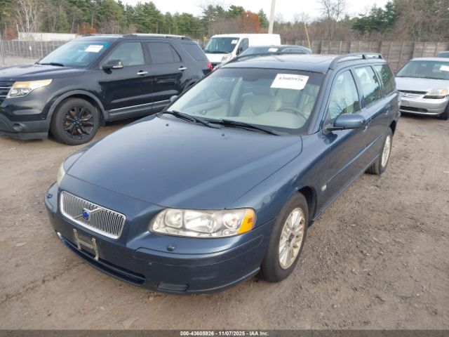 2005 VOLVO V70 YV1SW640952488553 Photo 1