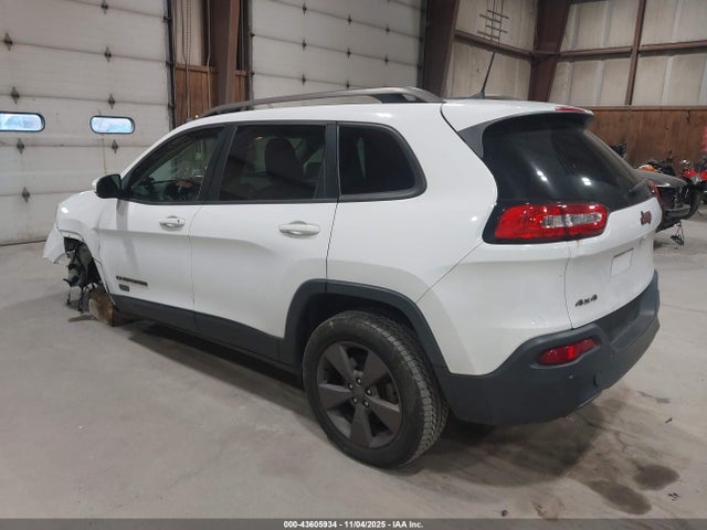 2016 Jeep Cherokee 75th Anniversary მანქანა იყიდება აუქციონზე, vin: 1C4PJMCB0GW269364, აუქციონის ნომერი: 43605934