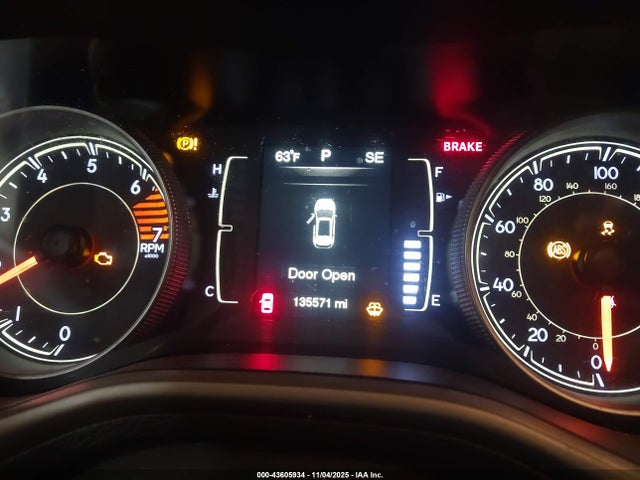2016 Jeep Cherokee 75th Anniversary მანქანა იყიდება აუქციონზე, vin: 1C4PJMCB0GW269364, აუქციონის ნომერი: 43605934