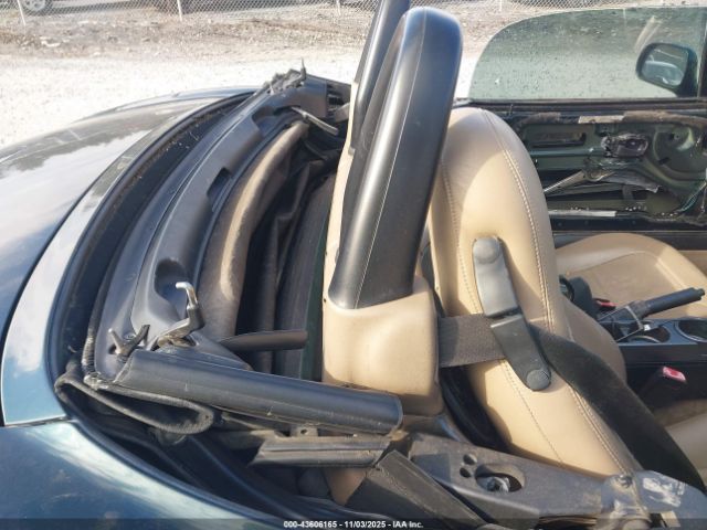 2001 BMW Z3 WBACN33451LM04231 Photo 7