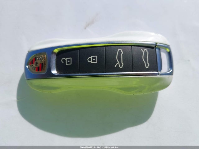 2023 PORSCHE TAYCAN WP0AA2Y15PSA14648 Photo 10