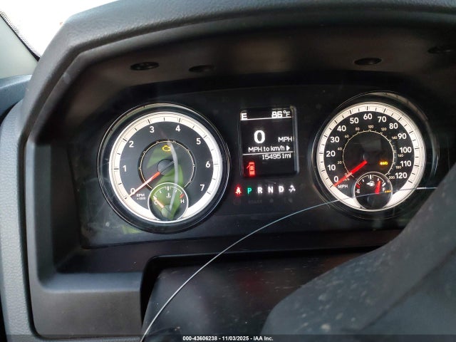 43606238 :رقم المزاد ، 3C6UR5HJ1JG263393 vin ، 2018 Ram 2500 Tradesman  4x4 8' Box مزاد بيع