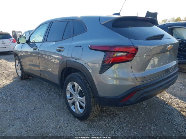 2024 CHEVROLET TRAX KL77LFE25RC021793 Photo 2
