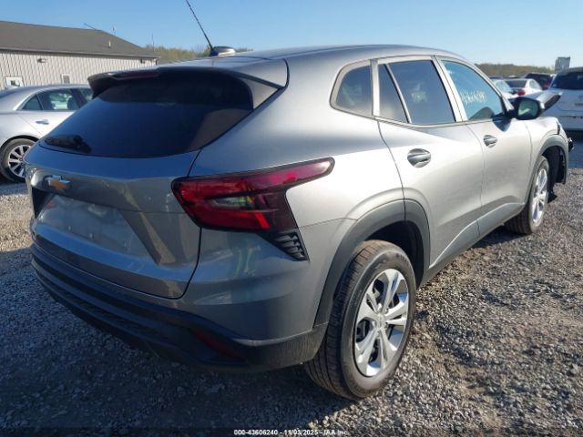 2024 CHEVROLET TRAX KL77LFE25RC021793 Photo 3