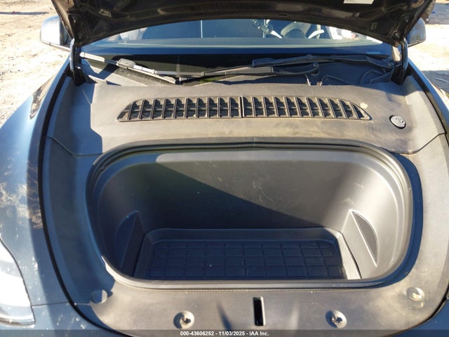 2023 TESLA MODEL Y 7SAYGDEE4PA117618 Photo 9