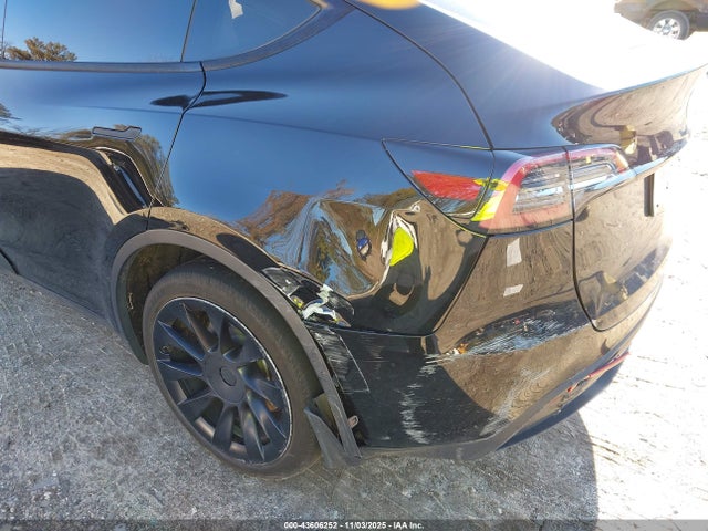 2023 TESLA MODEL Y 7SAYGDEE4PA117618 Photo 5