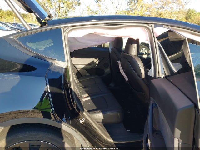 2023 TESLA MODEL Y 7SAYGDEE4PA117618 Photo 7