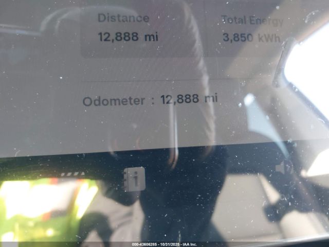 2025 TESLA MODEL Y 7SAYGDEE4SF233722 Photo 6