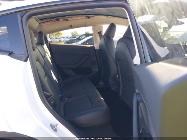 2025 TESLA MODEL Y 7SAYGDEE4SF233722 Photo 7