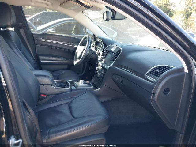 2017 CHRYSLER 300 2C3CCAAG5HH553065 Photo 4