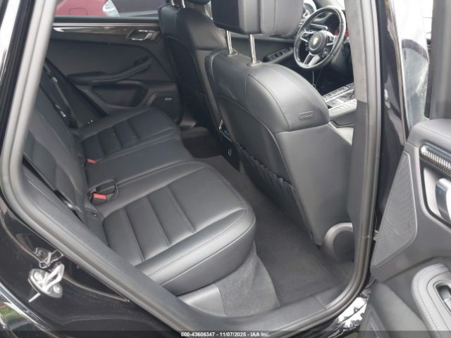 2021 PORSCHE MACAN WP1AF2A59MLB60924 Photo 7