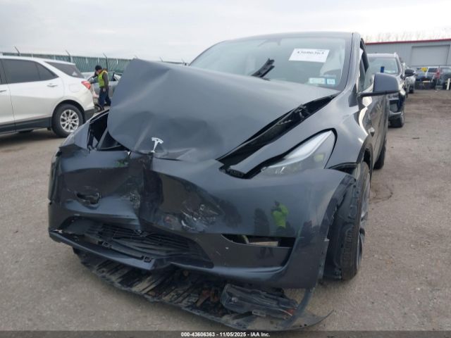 2025 TESLA MODEL Y 7SAYGDEF1SA336487 Photo 5