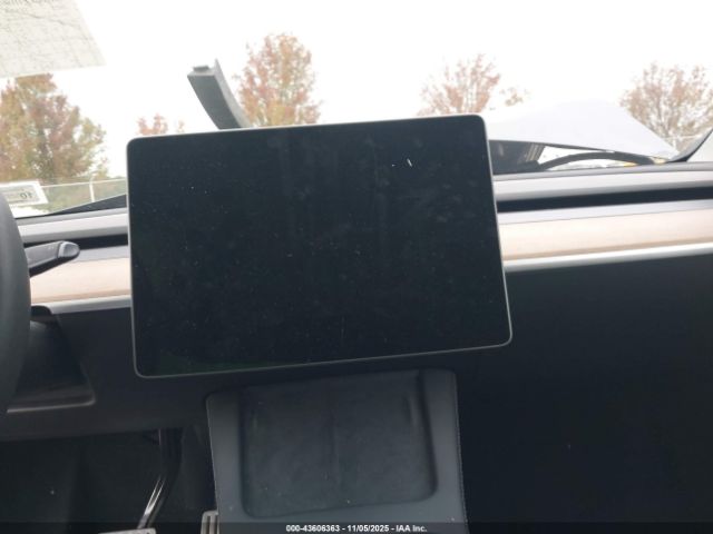 2025 TESLA MODEL Y 7SAYGDEF1SA336487 Photo 6