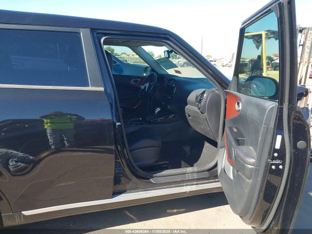 KNDJ53AUXP7854858 KIA Soul Gt-line