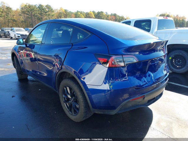 2023 TESLA MODEL Y 7SAYGDEEXPF822927 Photo 2