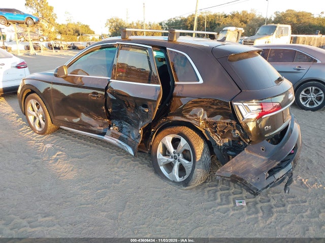 2021 AUDI Q5 WA1BAAFY7M2101615 Photo 2