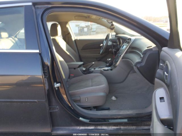 2015 CHEVROLET MALIBU 1G11B5SL2FF126913 Photo 4