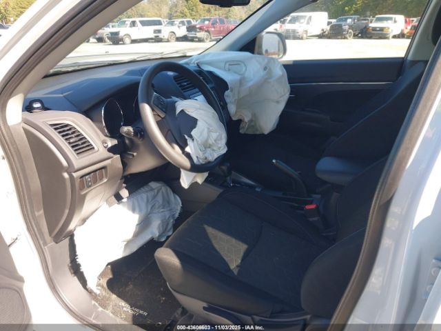 2025 MITSUBISHI OUTLANDER SPORT JA4ARUAUXSU004727 Photo 4