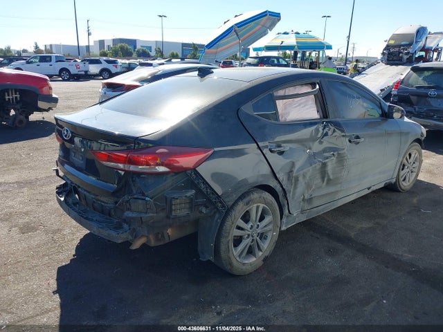 KMHD84LF7JU492128 Hyundai ELANTRA SEL