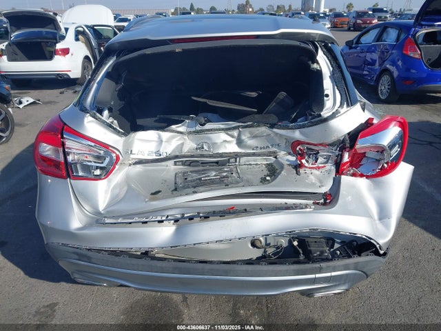 2017 MERCEDES-BENZ GLA 250 WDCTG4GB8HJ306614 Photo 5