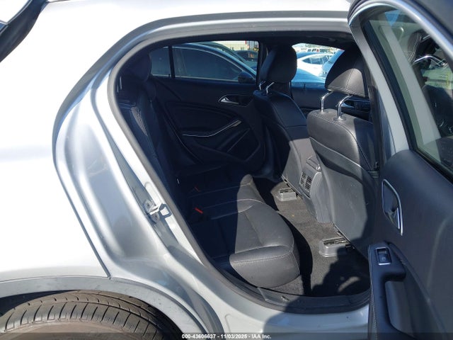2017 MERCEDES-BENZ GLA 250 WDCTG4GB8HJ306614 Photo 7