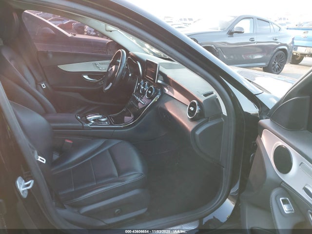 55SWF4JB0GU130600 Mercedes-Benz C 300