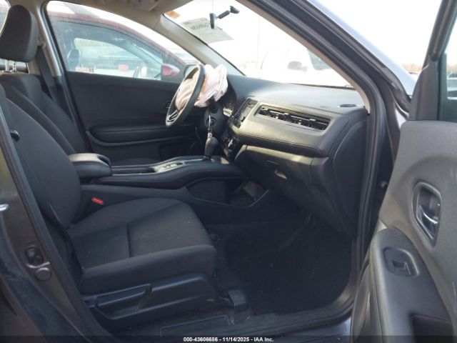 2022 HONDA HR-V 3CZRU6H39NM718013 Photo 4