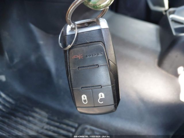 2020 RAM 2500 3C6UR5HL3LG252996 Photo 10