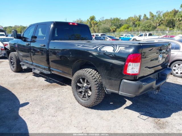 2020 RAM 2500 3C6UR5HL3LG252996 Photo 2
