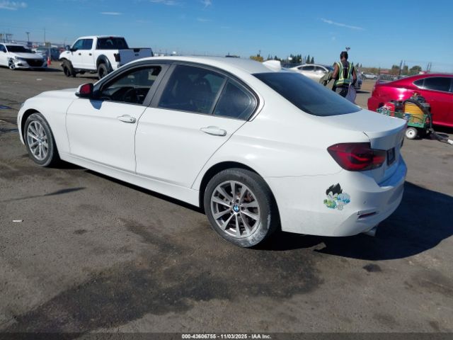 2017 BMW 320I WBA8E1G59HNU14594 Photo 2