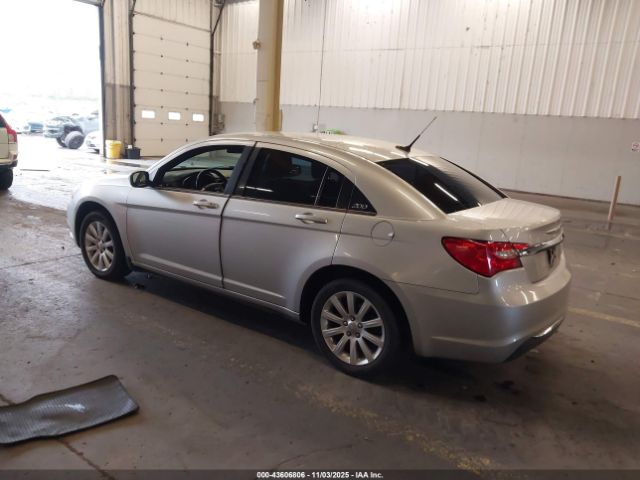 2011 CHRYSLER 200 1C3BC1FB1BN545925 Photo 2