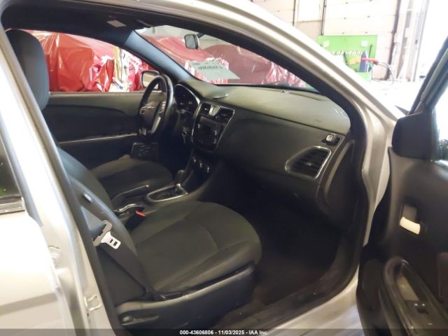 2011 CHRYSLER 200 1C3BC1FB1BN545925 Photo 4