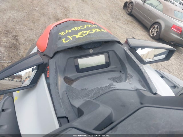 2023 SEA DOO GTI YDV82902C323 Photo 6