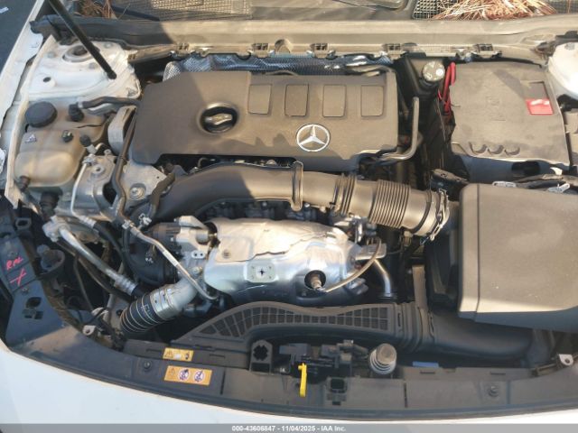 2019 MERCEDES-BENZ A 220 WDD3G4FB0KW018108 Photo 9