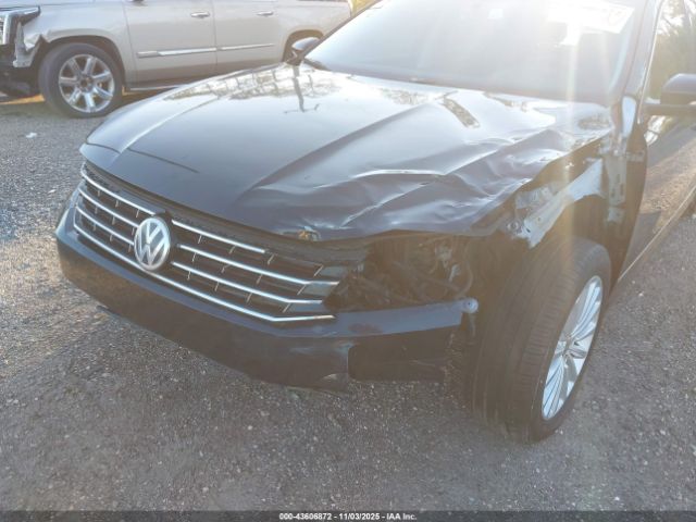 2017 VOLKSWAGEN PASSAT 1VWBT7A3XHC017610 Photo 5